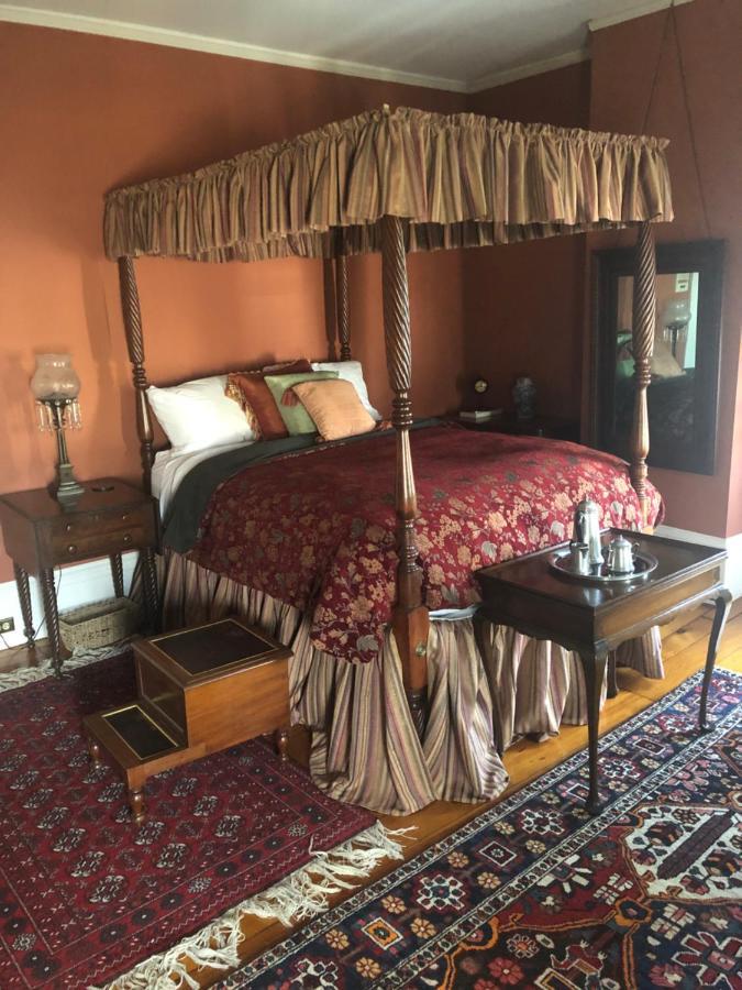 Oakcliff Bed And Breakfast Halfmoon Экстерьер фото