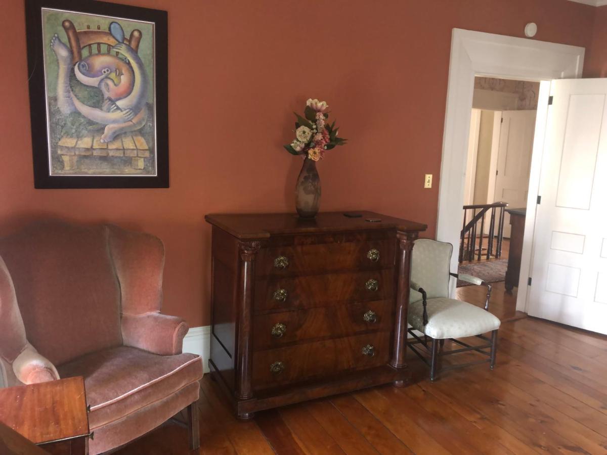 Oakcliff Bed And Breakfast Halfmoon Экстерьер фото