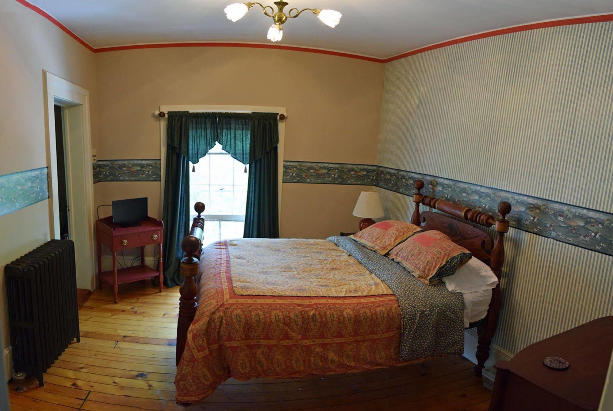 Oakcliff Bed And Breakfast Halfmoon Экстерьер фото