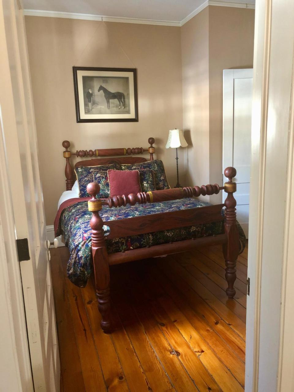 Oakcliff Bed And Breakfast Halfmoon Экстерьер фото