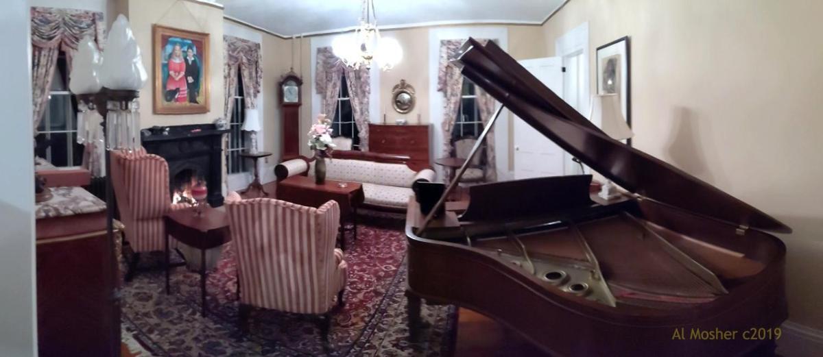 Oakcliff Bed And Breakfast Halfmoon Экстерьер фото
