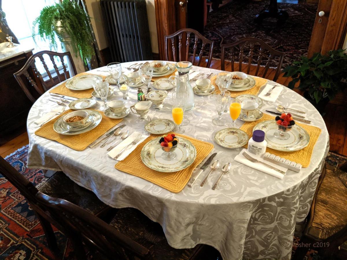 Oakcliff Bed And Breakfast Halfmoon Экстерьер фото